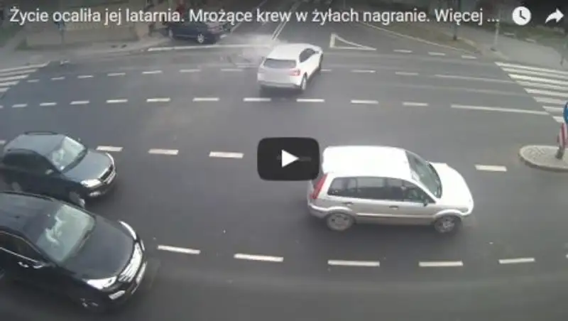 Полячка чудом спаслась от несущейся на скорости машины
