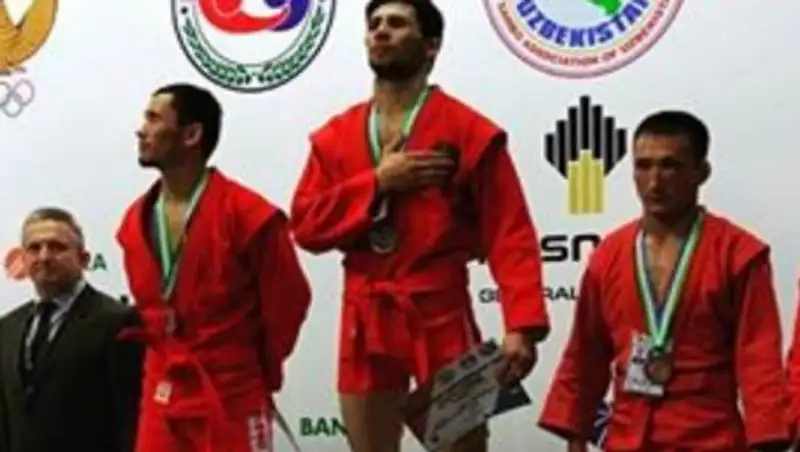 Полицейский Алматы завоевал серебряную медаль на Чемпионате Азии по самбо