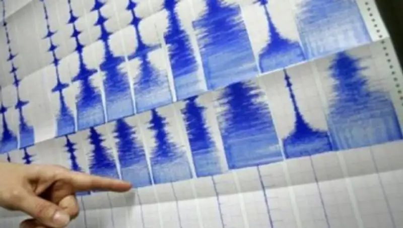 В Алматы будут перехватывать каналы вещания для сообщения о ЧС