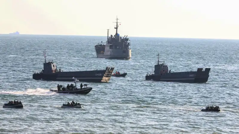 Казахстан и Азербайджан провели совместные военно-морские учения "Хазри-2023"