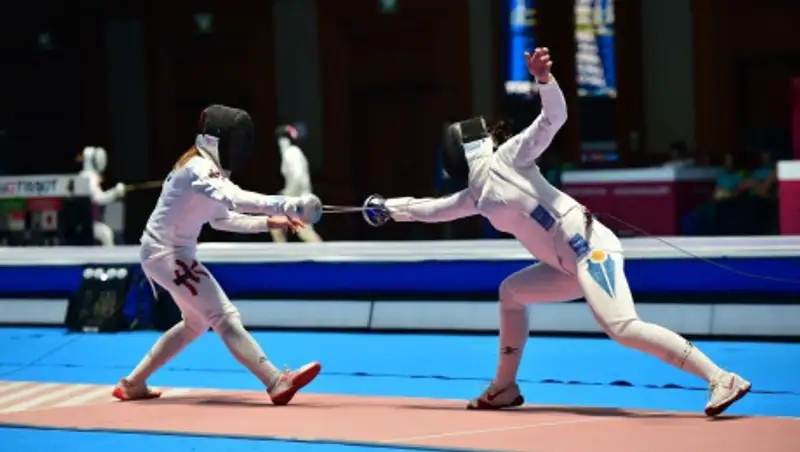 Фехтовальщицы Казахстана взяли "бронзу" на молодежном ЧА