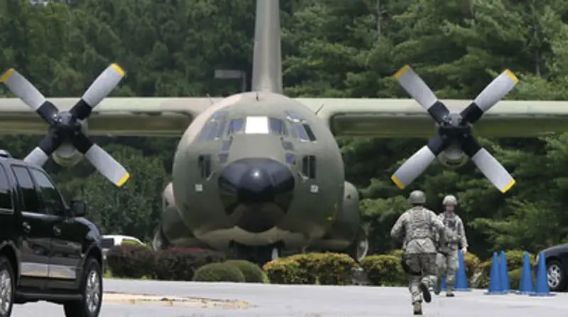 Авиация США сбросила оружие курдам у города Кобани