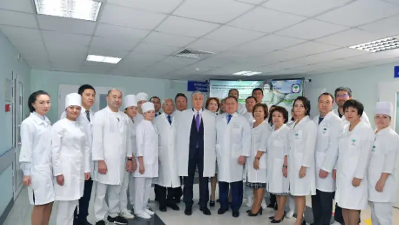 Токаев поручил решить вопрос реконструкции столичного НИИ травматологии и ортопедии