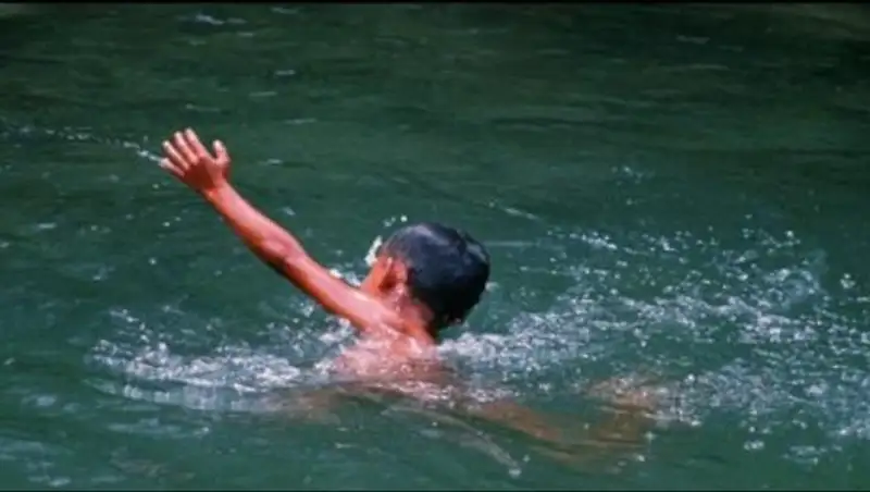 В Семее спасатели вытащили из котлована тело 7-летнего ребенка