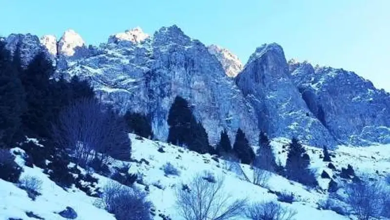 Алматинцев предупредили об опасности в горах