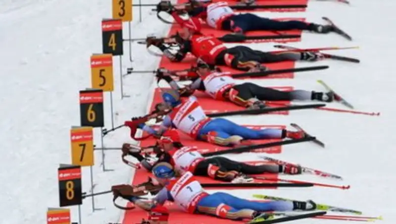 Жирный и другие украинские биатлонисты ушли с пьедестала во время гимна России