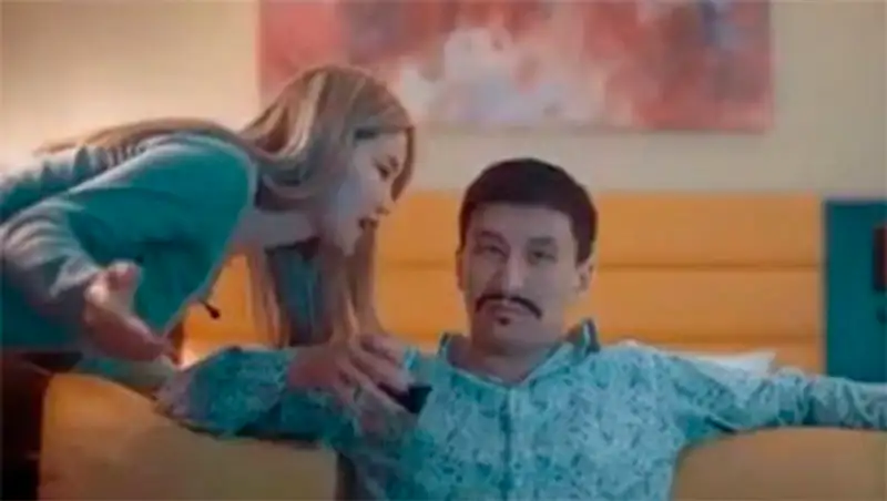 Когда муж - иностранец: видеосовет молодым казахским девушкам