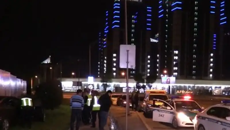 В Алматы несовершеннолетняя угнала авто родственника и устроила ДТП