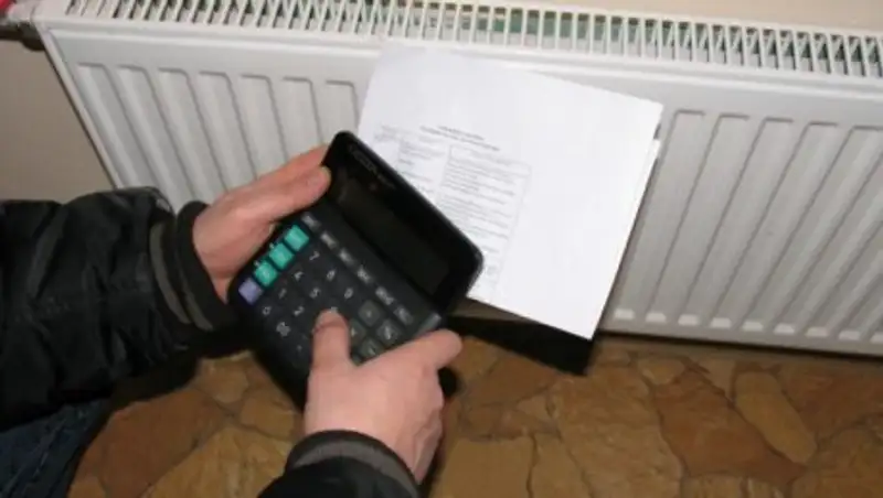 В Семее должники за тепло могут остаться без входных дверей