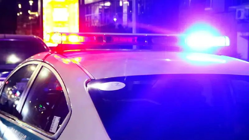 В Щучинске водитель протащил на капоте полицейского и получил 5 лет