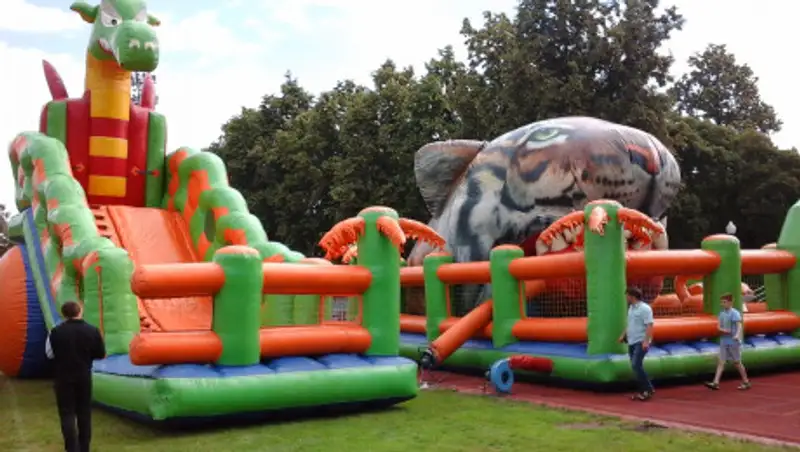 В Нур-Султане приостановили работу 11 надувных батутов