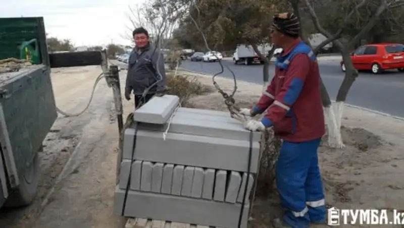 Более 120 млн тенге выделено на прокладку новых тротуаров и бордюров в Актау