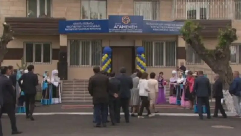 В Капшагае открыли новый стадион и ЦОН