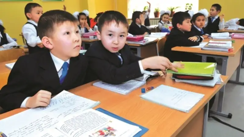 &#1178;аза&#1179;станды&#1179; мектептер &#1199;ш тілде білім беруге 2016 жылы к&#1257;шеді