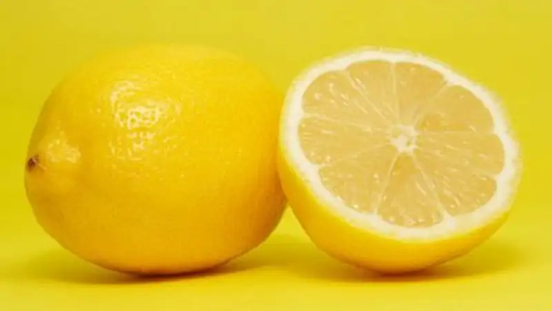 Российские санкции в отношении Евросоюза оставили казахстанские прилавки без лимонов