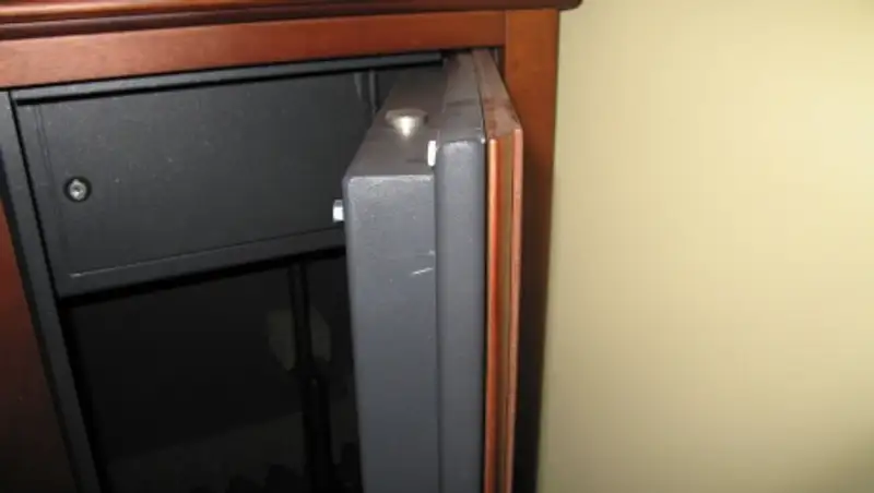 Владельцев оружия будут штрафовать за отсутствие сигнализации в доме или на сейфе