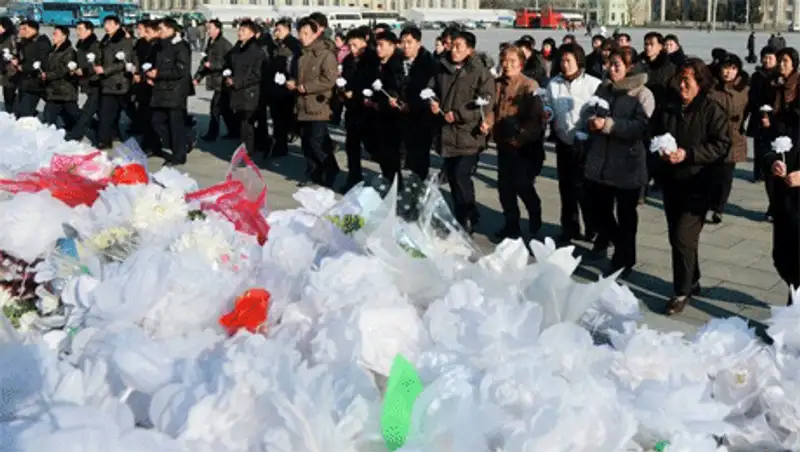 Овдовевшая тетя лидера КНДР едва не сорвала годовщину смерти Ким Чен Ира, фото - Новости Zakon.kz от 17.12.2013 20:46