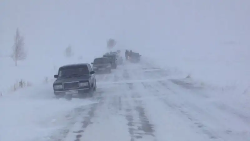Закрыта трасса, соединяющая Россию и Западный Казахстан