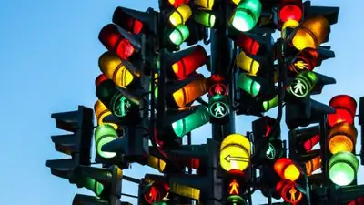 На дорогах мира вскоре может появиться четвертый сигнал светофора, фото - Новости Zakon.kz от 26.02.2023 06:23