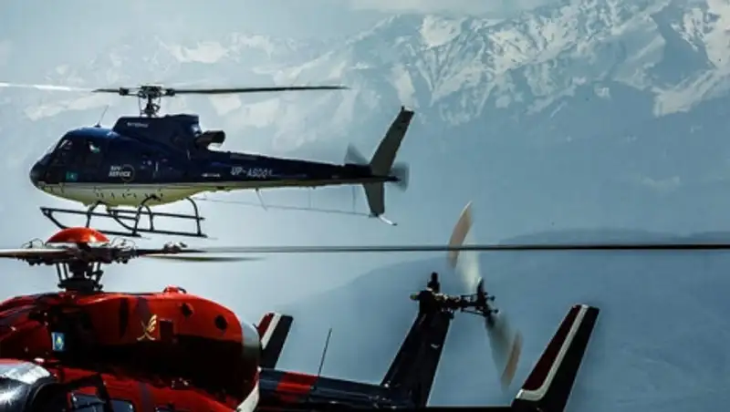 В Алматы в честь 70-летия Победы прошло авиашоу