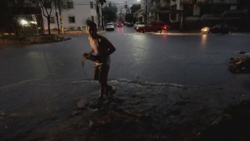 В Мексике от сильнейшего наводнения пострадали 3 тысячи человек