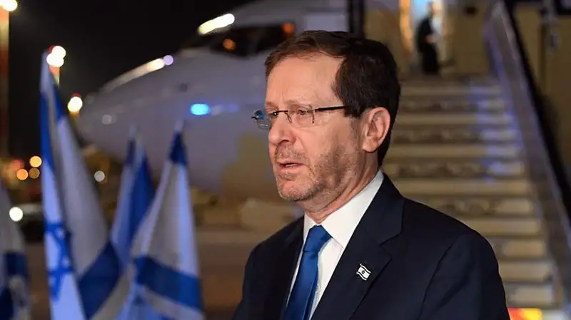 Президент Израиля призвал остановить судебную реформу