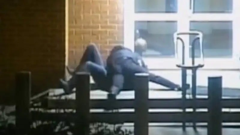 В посольстве США назвали нарушением драку американского шпиона с полицейским в Москве