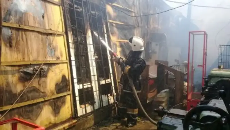 Трансформаторная подстанция едва не сгорела в Алматы