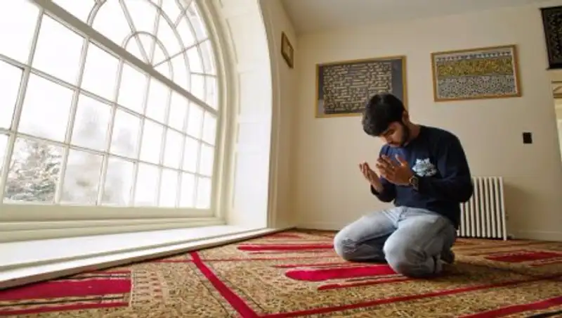 Владелец столовой оштрафован за незаконное открытие комнаты для чтения намаза