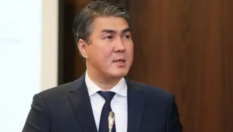 На каком транспорте ездит Исекешев, рассказали в акимате