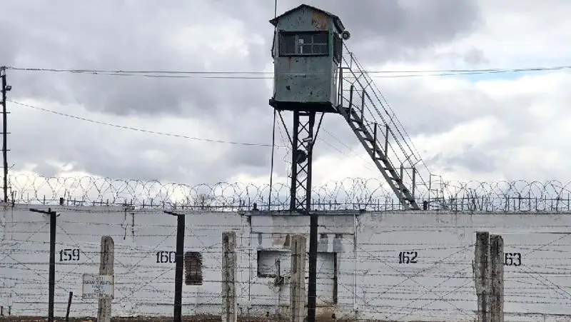 Пытки и жестокое обращение: в КУИС прокомментировали жалобы заключенных