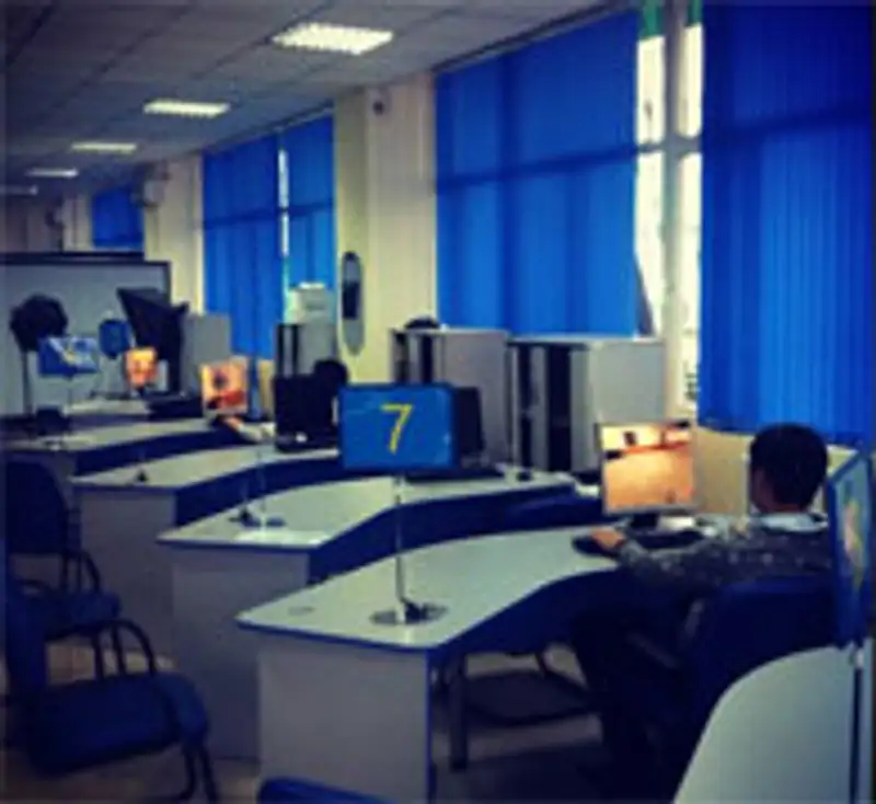 Два сотрудника ЦОНа Алматы уволены за увлечение игрой Counter Strike в рабочее время, фото - Новости Zakon.kz от 08.12.2011 18:31