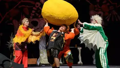 спектакль, фото - Новости Zakon.kz от 08.04.2022 11:33