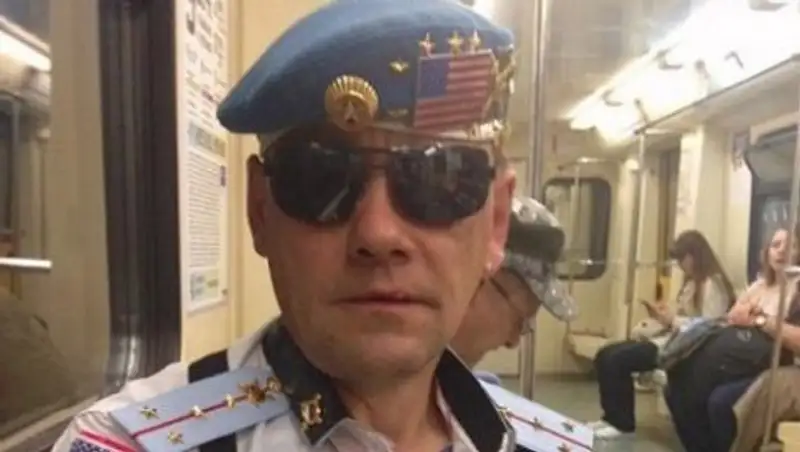 Полицейские допросили москвича, который считает себя Ван Даммом