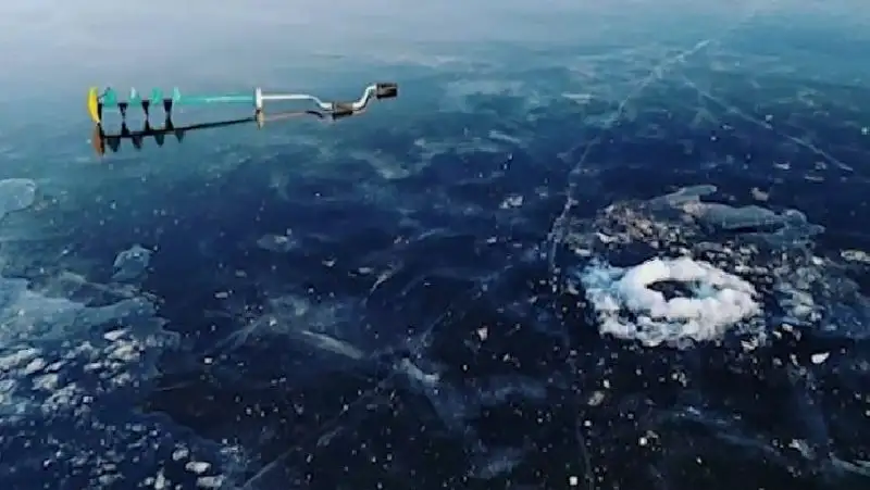 Спасатели Акмолинской области обратились к жителям с просьбой не выходить на лед