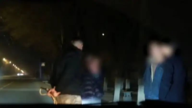 Ролик с битьем проституток камчой является постановочным - МВД