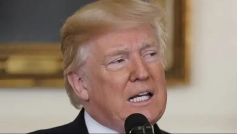 Трамп признал победителей визовой лотереи ненужными людьми