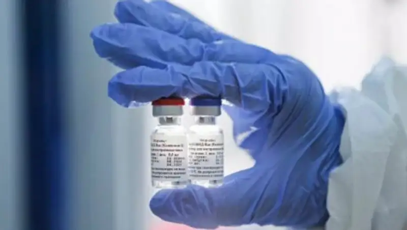 Названы побочные эффекты российской вакцины от коронавируса