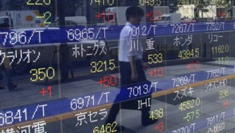 Азиатские валюты падают вслед за девальвацией юаня