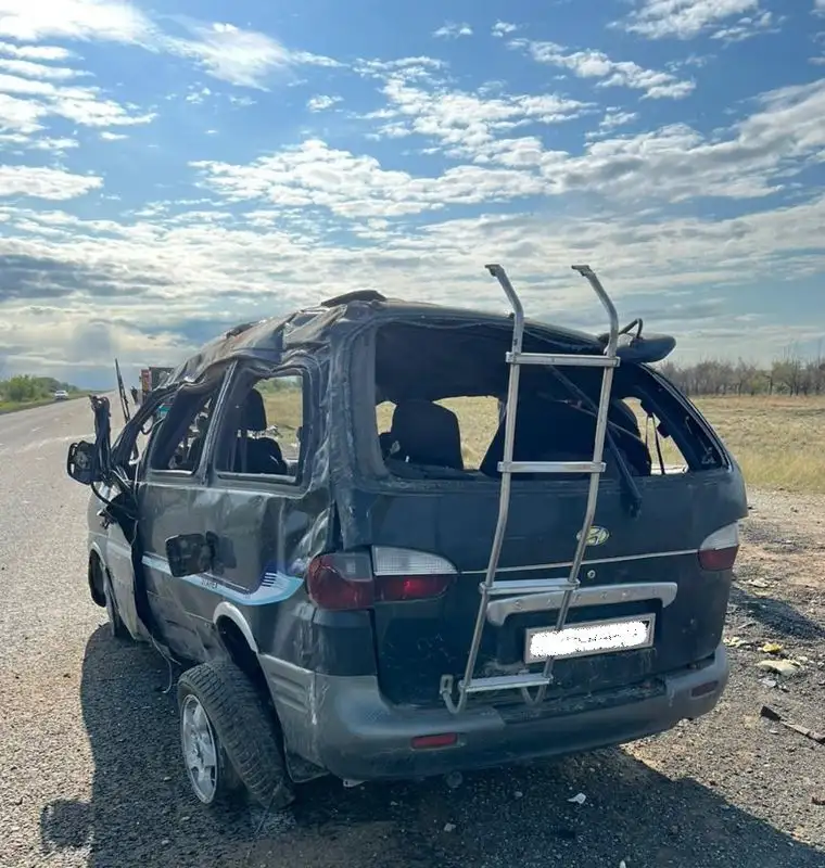 Три иностранца погибли в ДТП на трассе в Актюбинской области, фото - Новости Zakon.kz от 21.06.2023 13:43