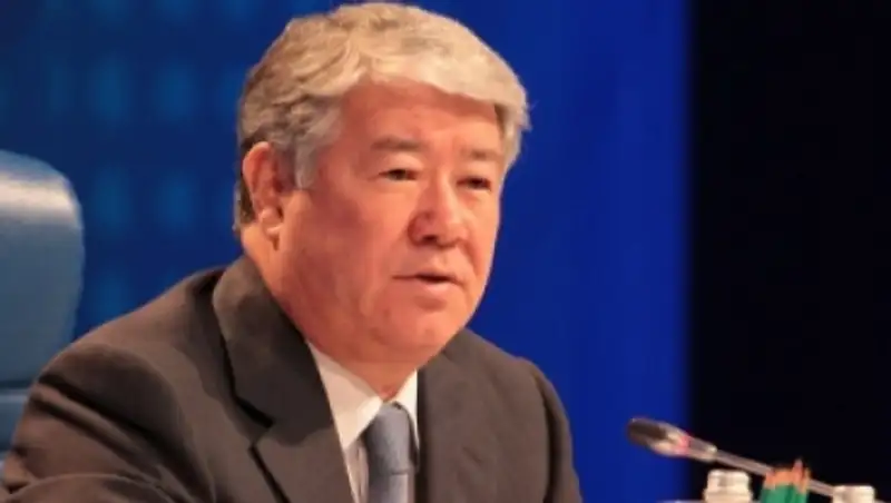 Акима Алматы наградили за вклад в развитие города