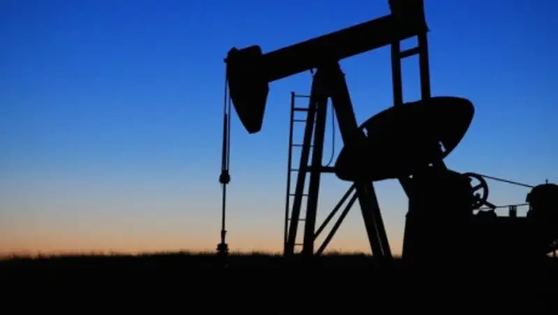 Стоимость нефти Brent превысила $34 за баррель