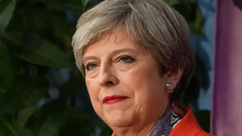 Тереза Мэй получила разрешение королевы на формирование кабмина