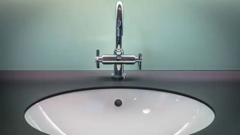 В трех районах Алматы отключат горячую воду