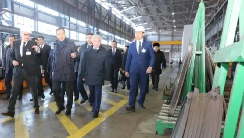 Премьер-министр РК Бакытжан Сагинтаев ознакомился с деятельностью Актюбинского рельсобалочного завода