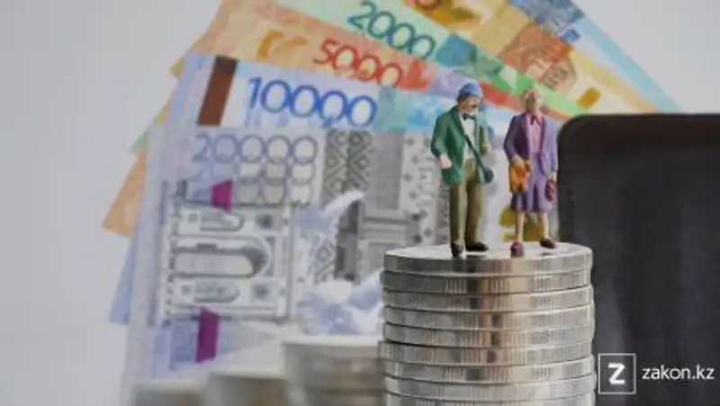 Сколько накопили казахстанцы в ЕНПФ за 8 месяцев