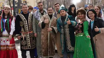 Важно развивать не фэйковый патриотизм, фото - Новости Zakon.kz от 17.03.2023 12:03