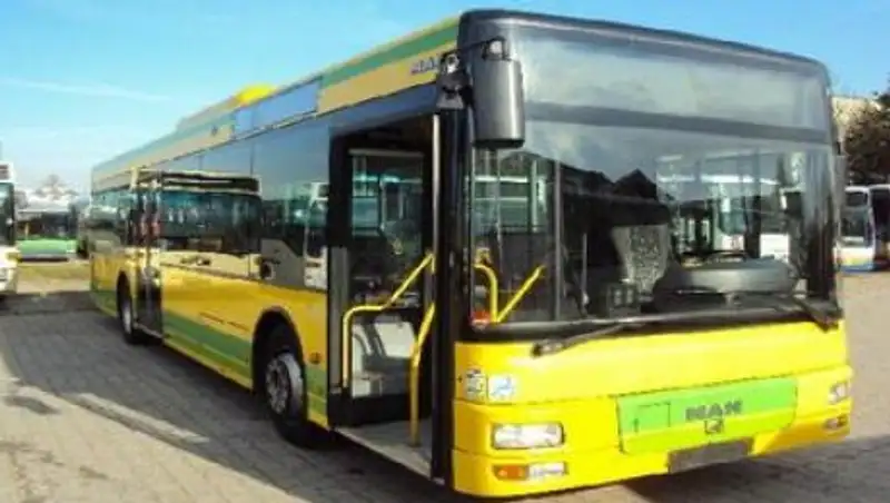 Казахстанцы стали меньше ездить на автобусах