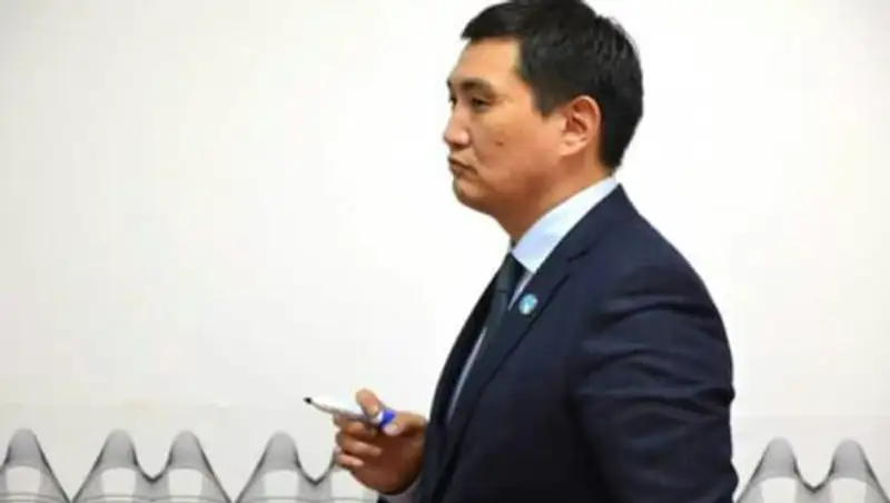 Базарбек: Генеральной прокуратуре нужно проверить все списки очередников на землю