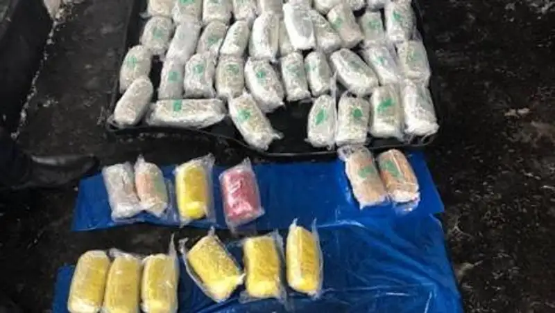 Лодку с почти 650 кг кокаина вынесло на остров